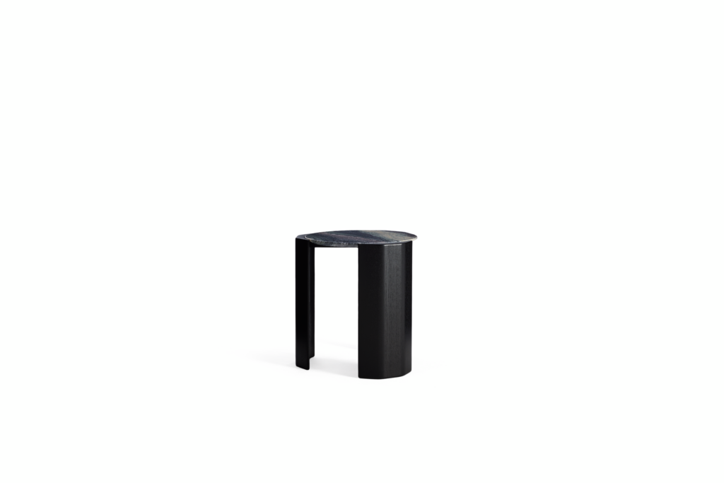 Atlason Organic Slab Side Table - Cipollino Ondulato Marble, Black Ash.